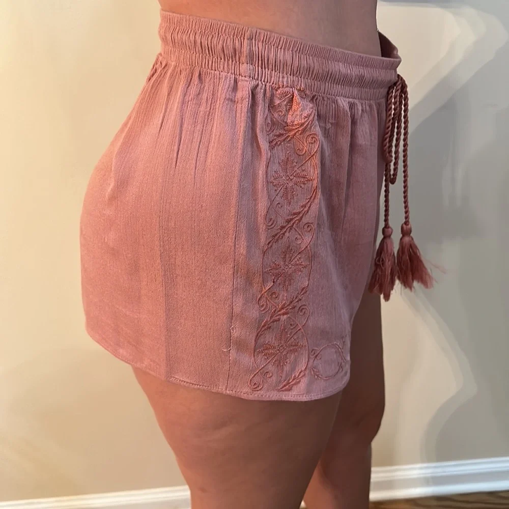 LOVE TREE Drawstring Shorts (NEW) - Picture 4 of 4